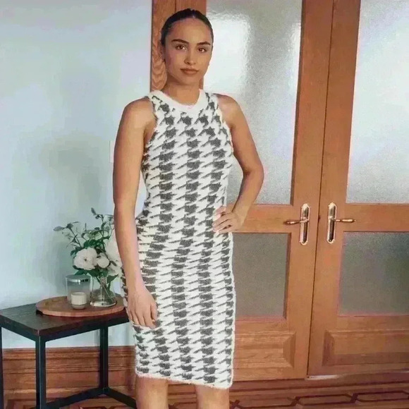 Brown Fuzzy Knit Houndstooth Bodycon Dress - Picture 2 of 10